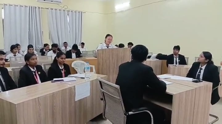 Bachelor of Business Administration, Bachelor of Legislative Law (BBA.LLB)